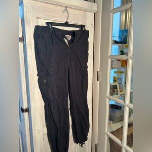 Lucky Brand Distrssed Black Cargo Pants
Size 4/27